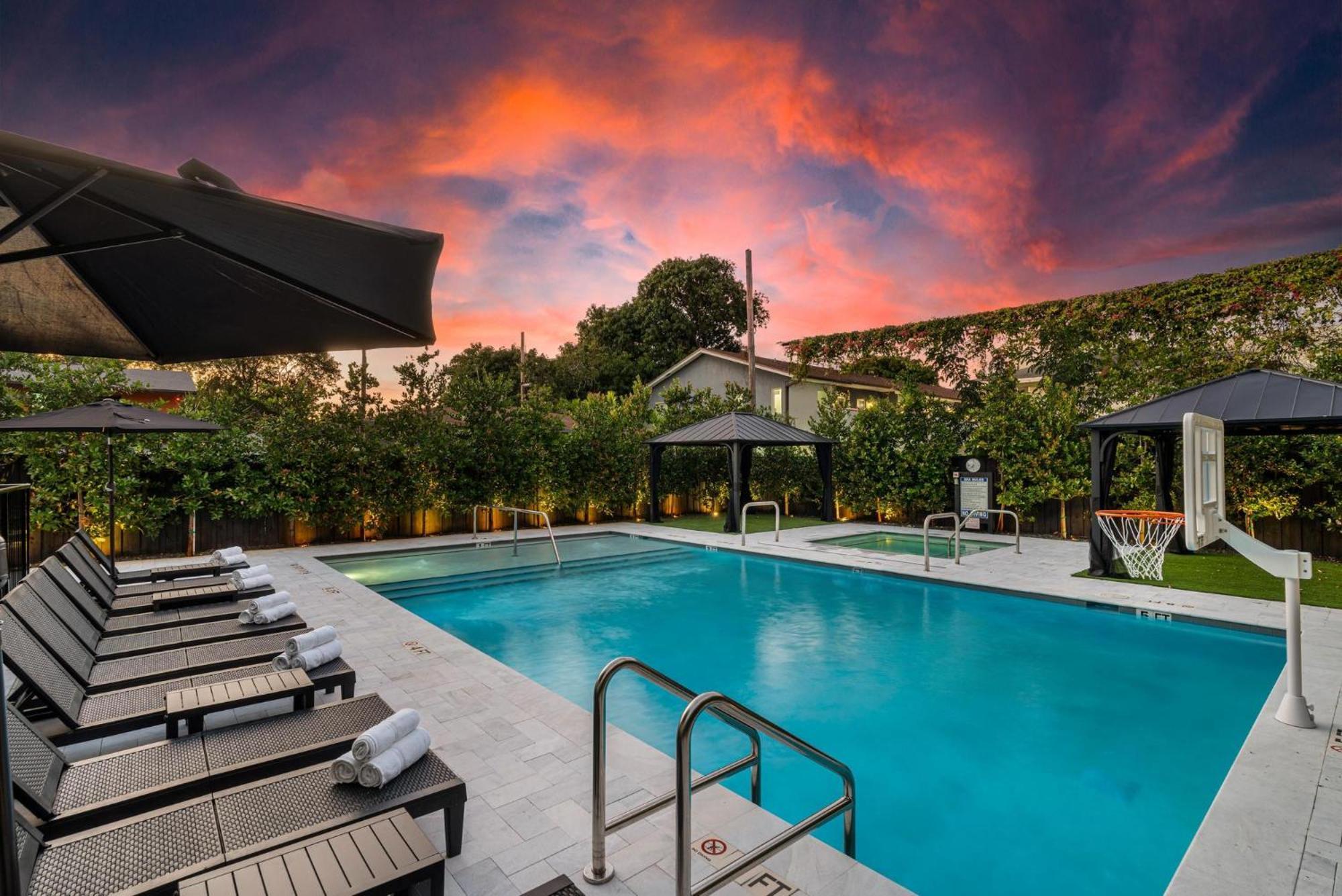 Lux Retreat By Renzzi Apartment Miami Exterior photo